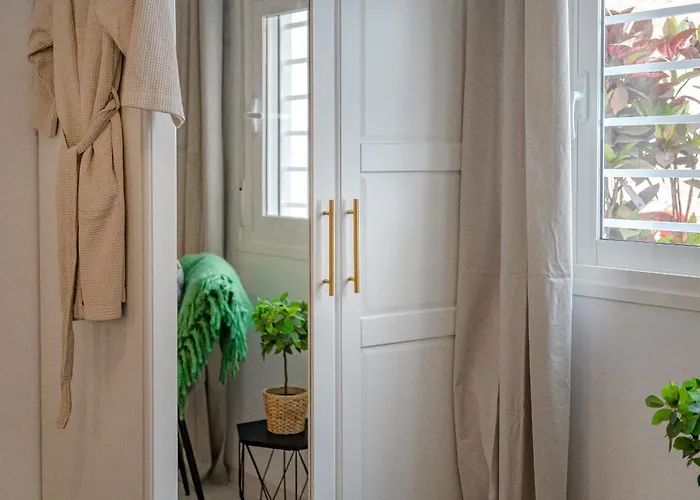 Kleine Casa Daisy Адехе